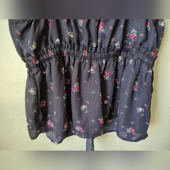 *5 for $25* Fashion Nova Med Black Floral Rose Print Spaghetti Strap Peplum Tank - Picture 7 of 8